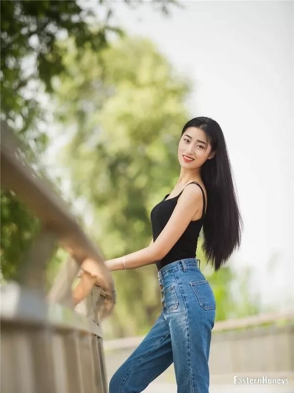Yan Huang Profile image 1