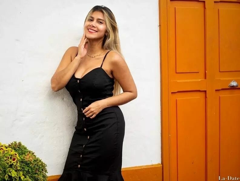 Valentina Profile image 1