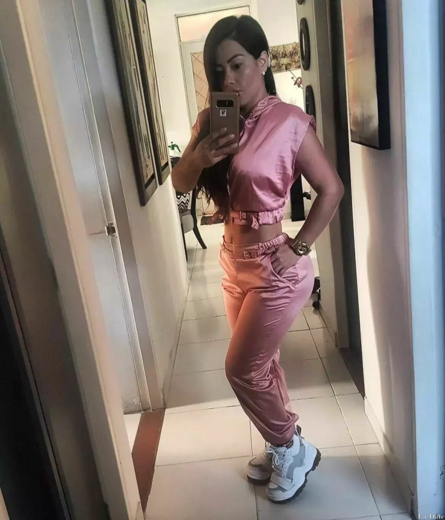 Valeria Profile image 2