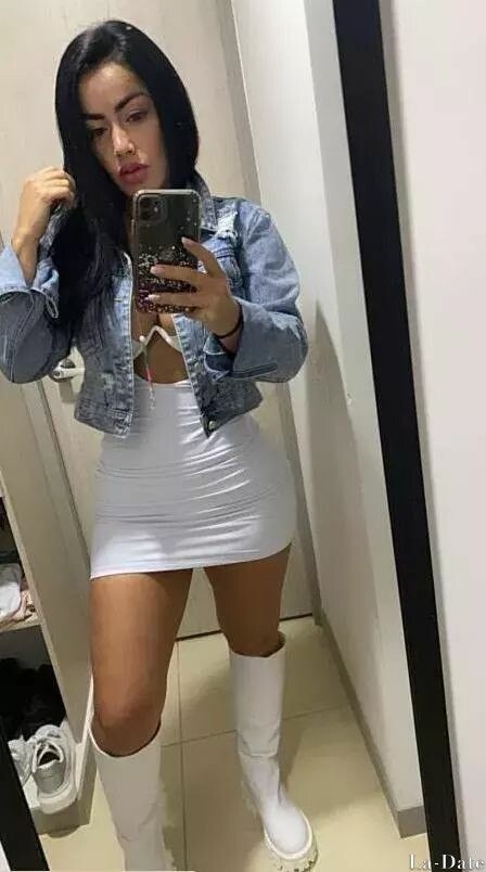 Valeria Profile image 3