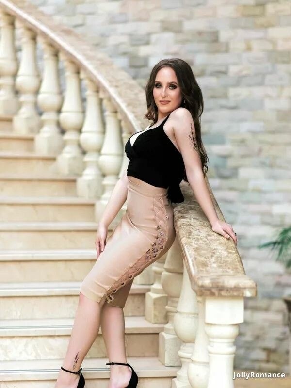 Aliona Profile image 5
