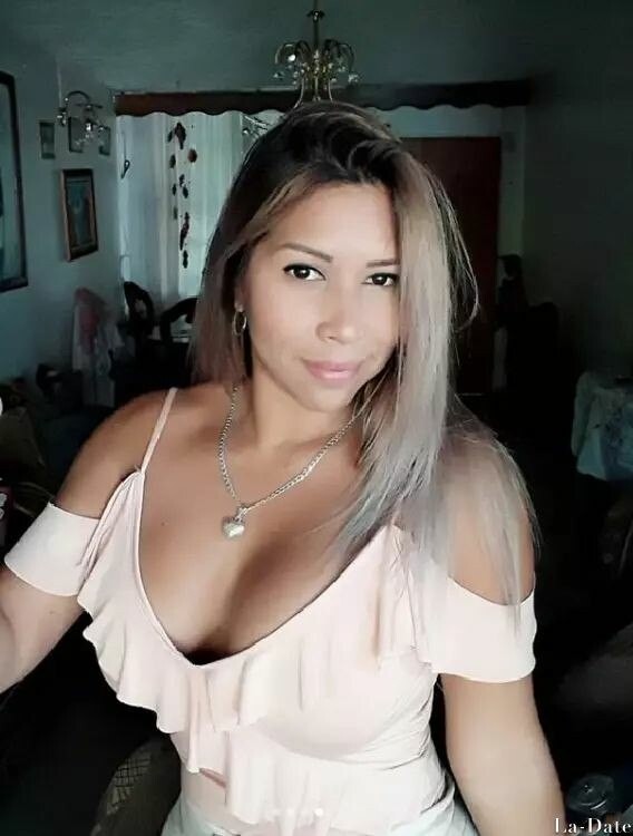 Lissette, 38